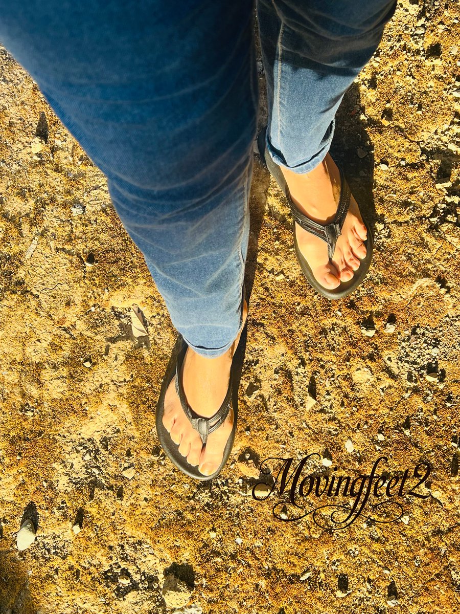 Movingfeet2's tweet photo. Stepping out on this beautiful Saturday morning☀️
#feetcontents https://t.co/W53Pv0L0Eo