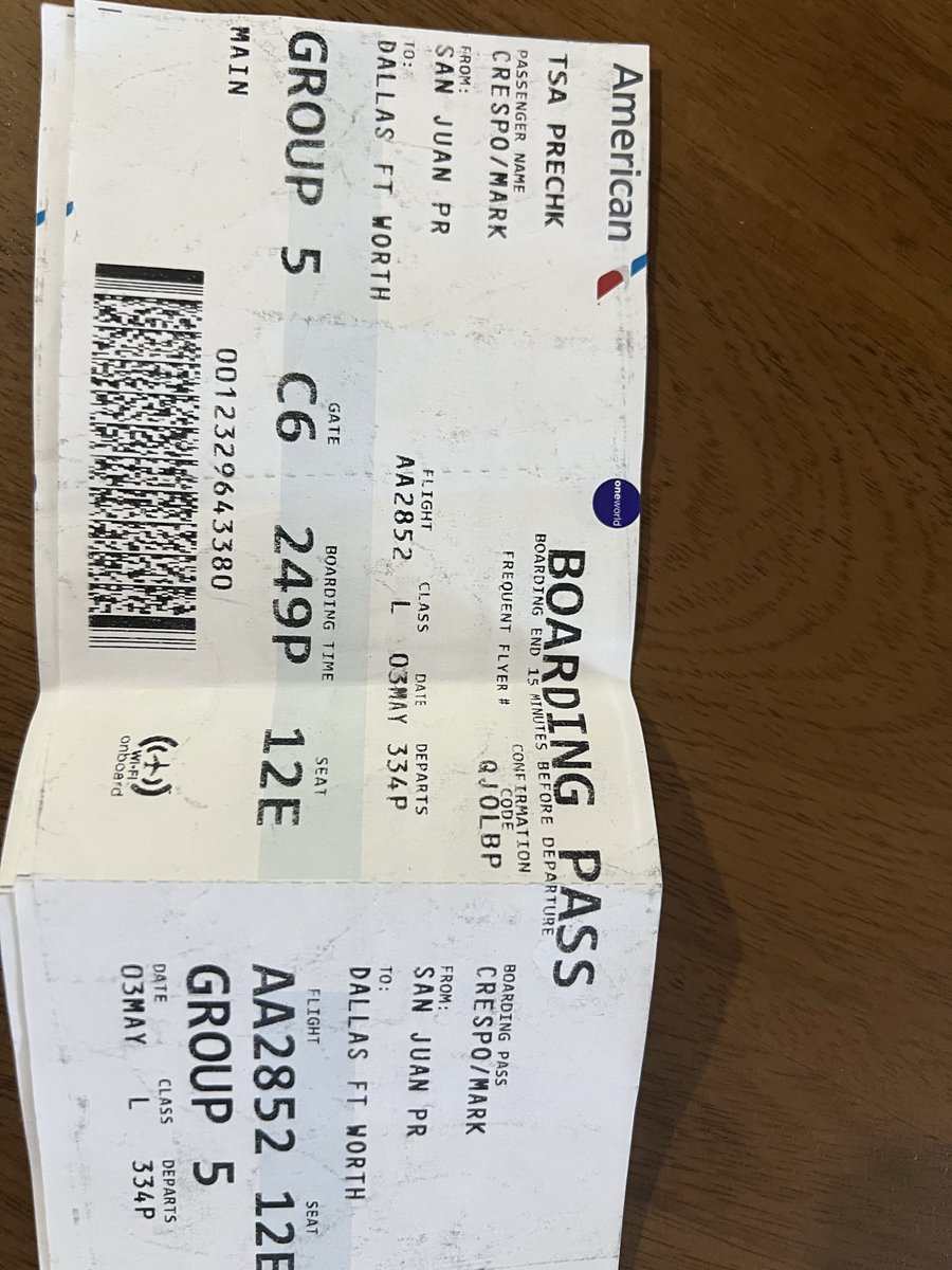MarkCrespo69243's tweet photo. @AmericanAir https://t.co/yDLfGlAuEy