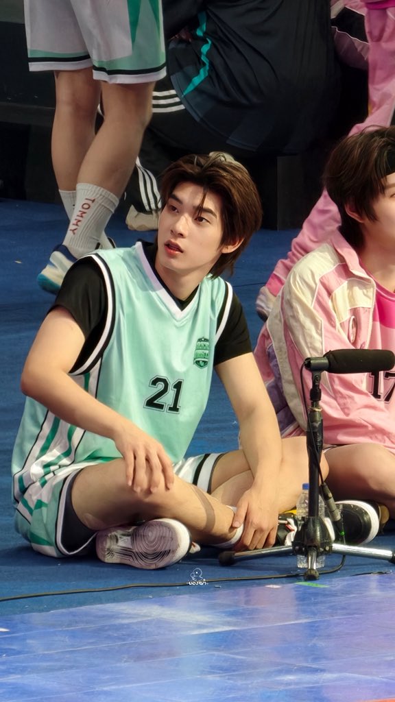 yyoungsaa_'s tweet photo. น้ำชอบพี่โชน🫪

TEETEEPOR CHEER UP

#DMDSPORTDAY2026
#ตี๋ตี๋ป๋อสปอร์ตเดย์2026 https://t.co/C7WohNTSdD