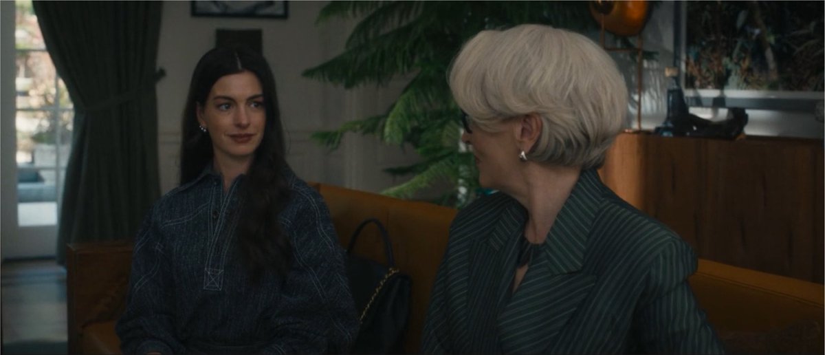 _sachstly's tweet photo. miranda seeking reassurance from andy cause she fears she’s leaving her again https://t.co/Wb5cs30ibz