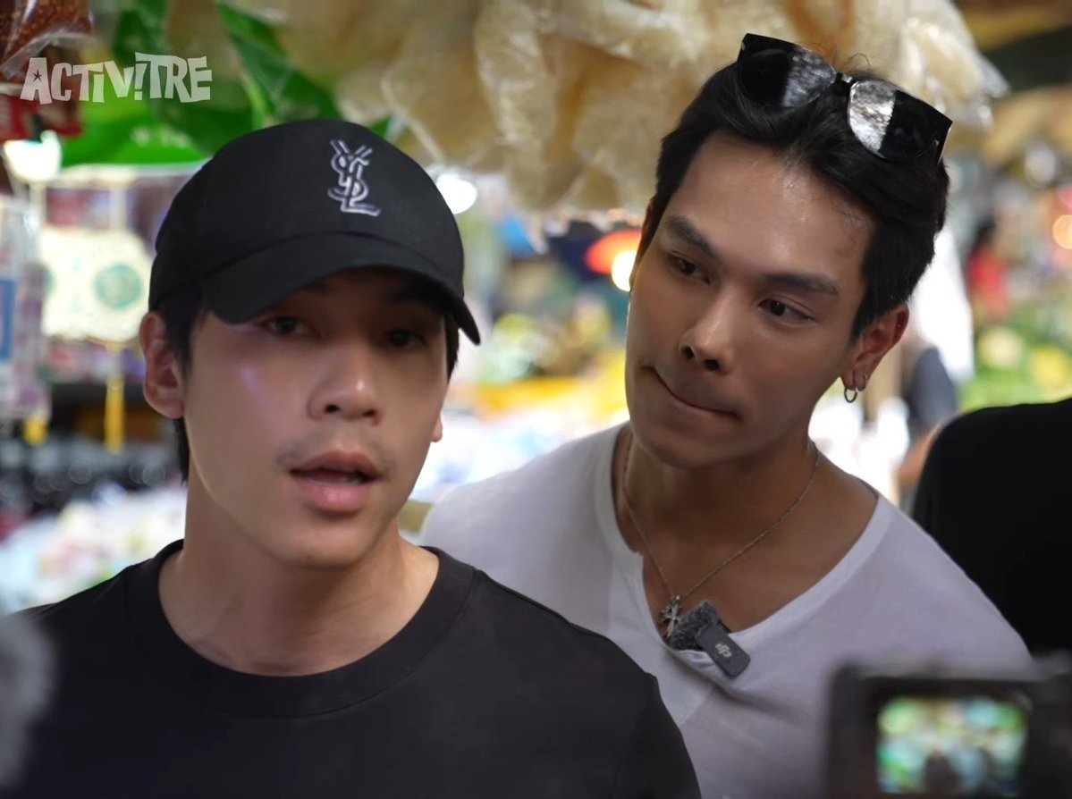 idilacmphine's tweet photo. อันนิ้เคมี ฟิสิกส์ หรือชีวะ 

TRE JES PUMA KHONCOOL  #ACTIVITREep3 #jesjpp https://t.co/lF3CftkctZ