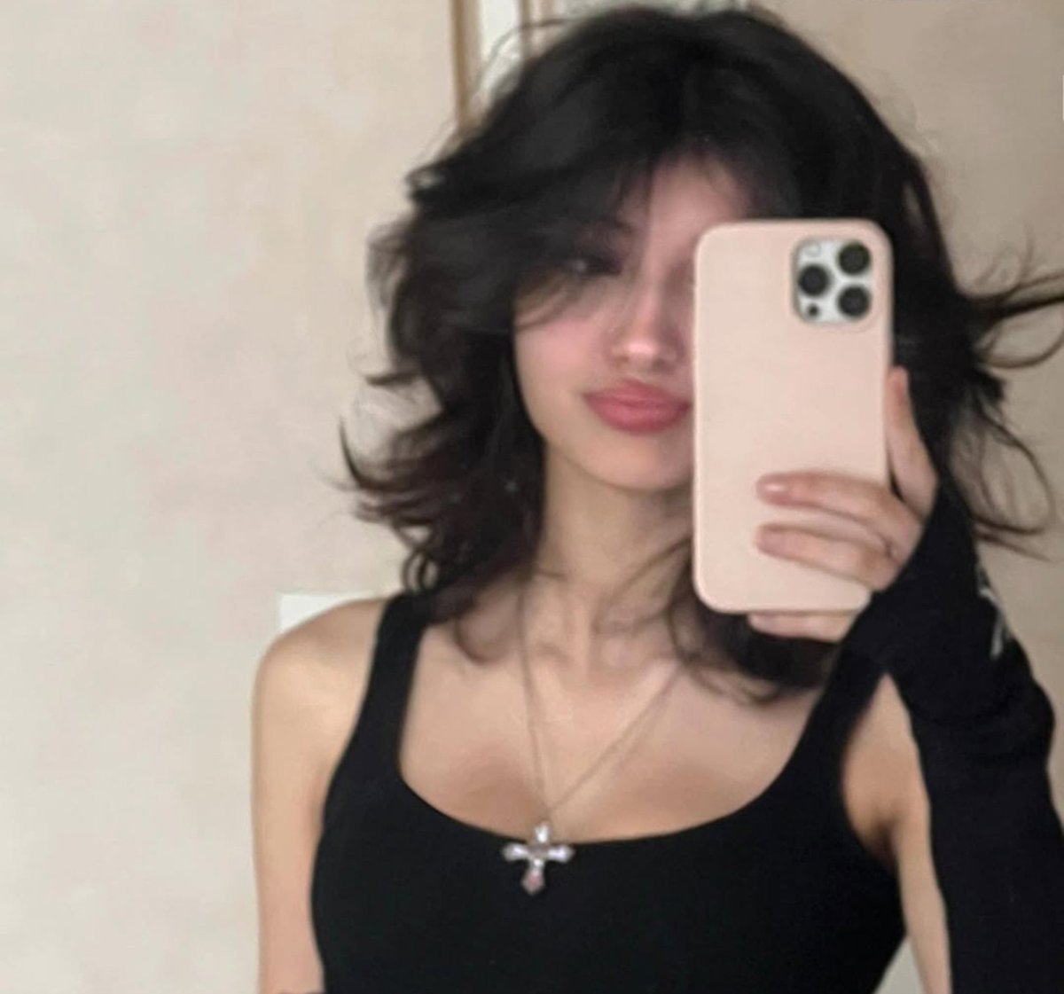 oshlyns's tweet photo. ੭ ﾟ@ 𝓐𝚍𝚊𝚑 𝓛𝚢𝚗 𝓡𝚘𝚜𝚜𝚎𝚊𝚞 𝓞𝚜𝚑𝚒𝚖𝚊 𑁯 🎧 ﾟ꒱

         『𝟤7 ꪗ𝚎𝚊𝚛𝚜.
                      ꪮ𝚕𝚍𝚎𝚛 𝒮𝚒𝚜𝚝𝚎𝚛.

『ℐ'𝚖 𝚊 𝕯𝕵 𝚊𝚗𝚍 𝚒 𝚕𝚘𝚟𝚎 𝚖𝚞𝚜𝚒𝚌.
              ❛𝕴'𝚖 𝚏𝚛𝚎𝚊𝚔𝚢 𝚕𝚒𝚔𝚎 𝚝𝚑𝚒𝚜
                           𝚋𝚎𝚊𝚝 𝚒𝚜.❜ https://t.co/LvtcnMx4UA