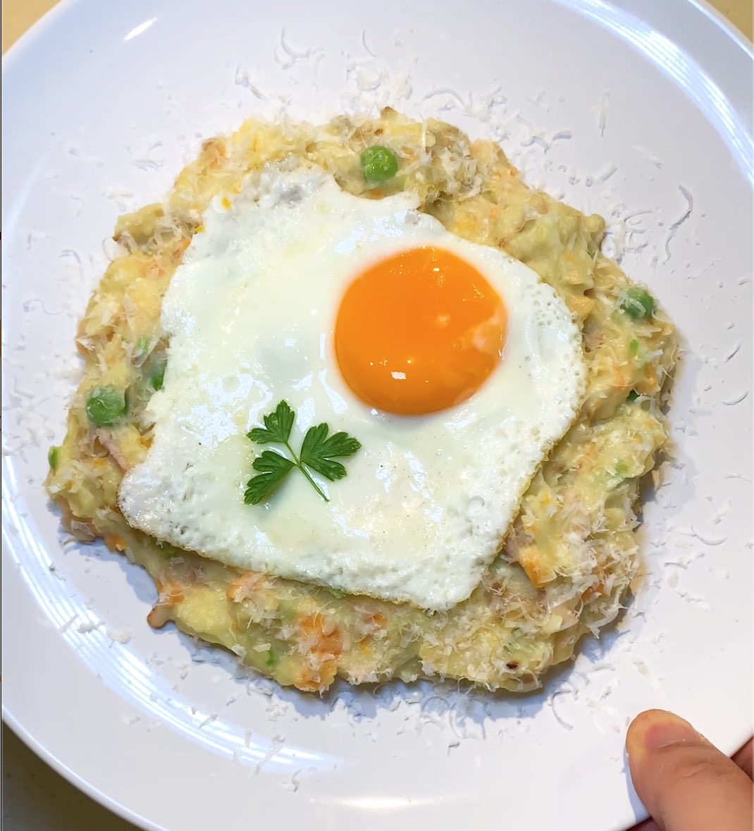 HungrrryTeddy's tweet photo. I Turned Humble Ingredients into a Restaurant Quality Meal.
The full recipe is in the video description!
https://t.co/CNUTks5Atz
#food #cooking #recipe #potato #mashedpotato #potatorecipe https://t.co/TXLf1GgGPO