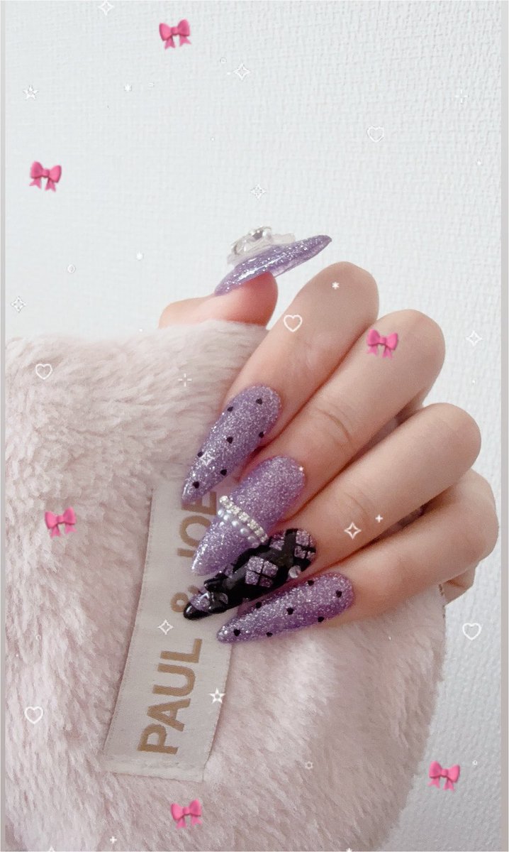 Yun_cham02's tweet photo. ぽんちゃんにﾊﾝﾄﾞﾗﾈｲﾙﾁｯﾌﾟ作って貰った
՞⸝⸝>  ̫ <⸝⸝՞👍🏻🎀
めっちゃキラキラで可愛い🥺⤴️💕
いつも本当にありがとうございます😻
@_rmd14p https://t.co/OpEgUfCaMo