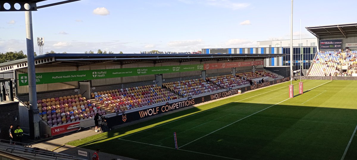 smilerhopper's tweet photo. #matchhopping not #groundhopping #northyorkshire #cityofyork at the @YCFCStadium shared with @YorkCityFC @YorkValkyrie for @YorkRLFC v @Saints1890 in @TheRFL @SuperLeague round 21 KO 1730 #revisit game number 55 with JP #triplegameday 3/3 #yorkshireday https://t.co/rbYaS7PFG3