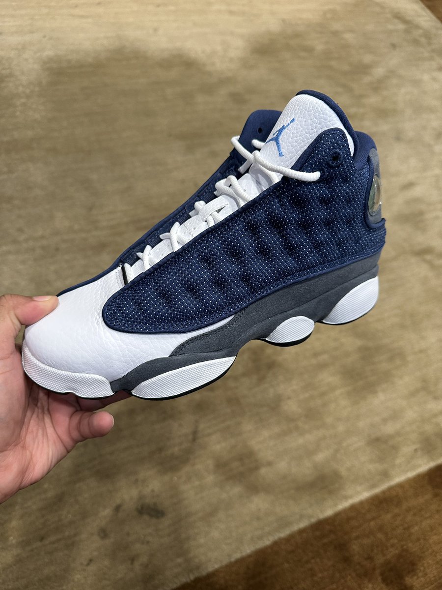 SNKRVisionista's tweet photo. I didn’t need to double up on these since my 2020 pair is still looking fresh! Jordan 13s will always be my favorite 🔥🔥🔥

#jordan13 #jordan13flint #sneakerenthusiast #sneakerheadlife #sneakervisionista https://t.co/3IrUIvjbrR