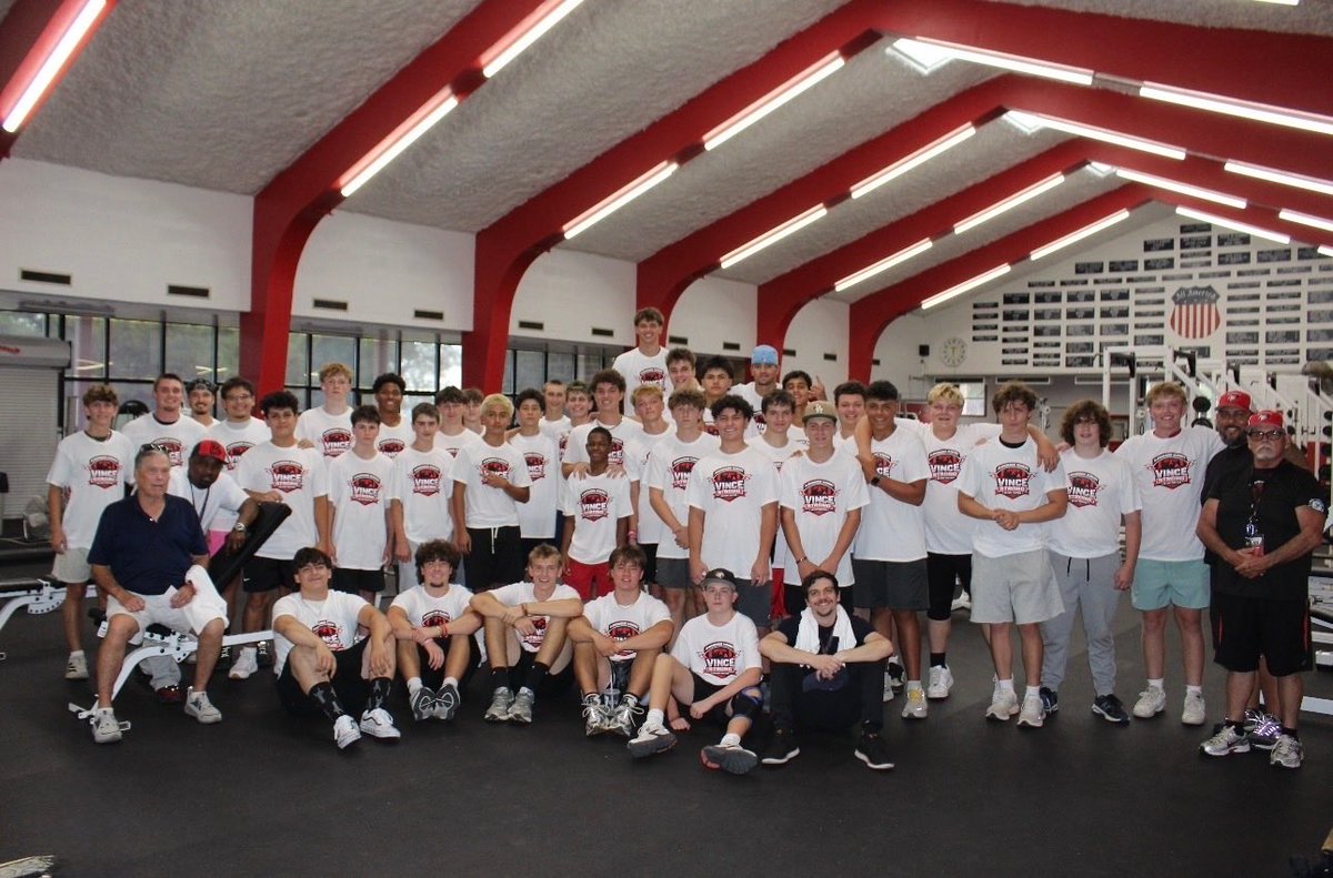 RoboWalker2028's tweet photo. Charger Football kicked off the 2026 season with Max Lift Night! Great turnout, and the results speak for themselves — we’ve been grinding all summer! Excited for camp and a great season ahead. Go Chargers!! 💪🏈

@1209dlee @CouchPSports @PrepRedzoneNM @rjdunaway_ @WillBraun_9 @NPacheco3j @CoachRay_AA