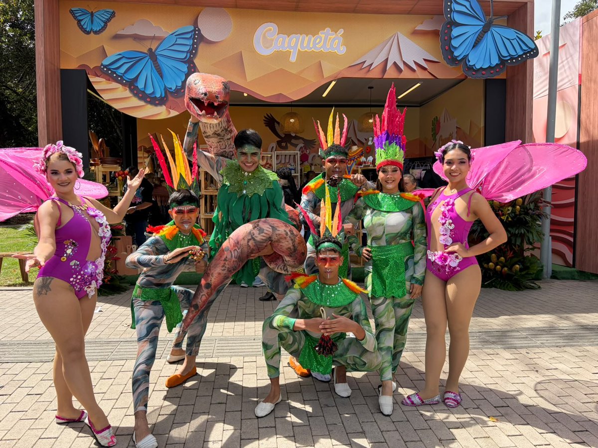 FNDCol's tweet photo. ¿Ya sabes cuál será tu próximo destino?  En la Feria #ColombiaSonLasRegiones también encontrarás inspiración para tu próximo viaje. Paisajes, cultura, gastronomía y experiencias de los 32 departamentos te esperan. ¿Qué región quieres visitar? https://t.co/PdAduTj5JO