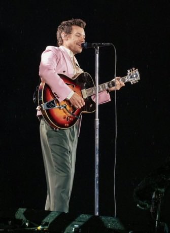 Sunshineee2809's tweet photo. 💚| Harry durante el concierto de hoy (31 de julio de 2026) en el Estadio GNP Seguros, en la Ciudad de México, México.
•••
🇺🇸 Harry at today’s show (July 31, 2026) at Estadio GNP Seguros in Mexico City, Mexico.
#HarryStyles #KATTDO #KISSCO #TogetherInMexico #TogetherTogetherMexico #TogetherTogetherTour #TogetherTogetherMexicoCity #TTMexicoCity
#TogetherInMexicoCity
#TogetherTogetherMexicoCity