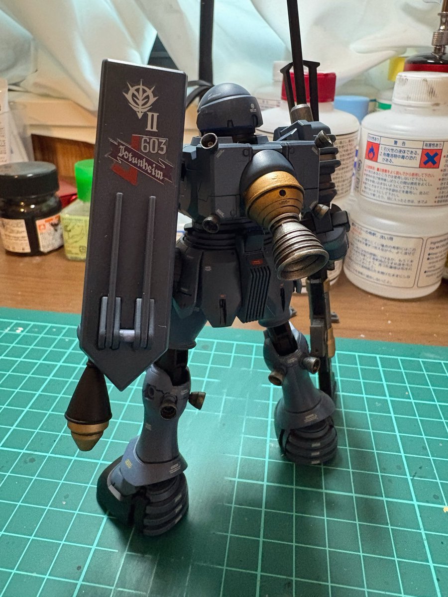 firefly3203's tweet photo. ぽこぽけのやり過ぎで中々手が進まなかったけど、ようやくヅダ2番機完成…！
やはりヅダは渋い青が似合いますな(๑´ڡ`๑)
#ガンプラ
#ガンプラ好きと繋がりたい https://t.co/tL1mzuFKEU