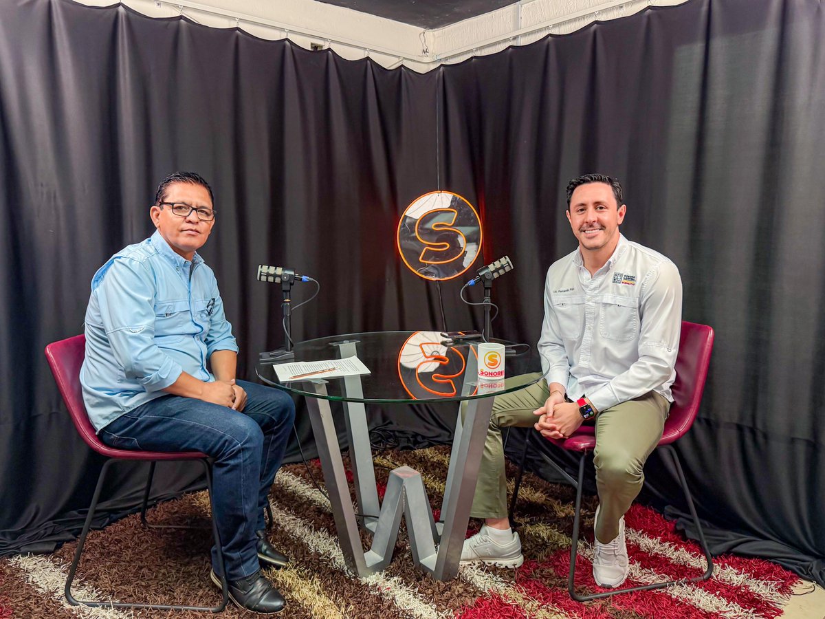 FernandoRVM's tweet photo. Detrás de cada programa hay una estrategia para mejorar la vida de las personas.

En entrevista con @CesarFraijo2 para El Sonorense, platicamos sobre algunos de los programas que más interés generan entre las y los sonorenses.

Hablamos de vivienda, Techos Solares y del trabajo que impulsa el gobernador @AlfonsoDurazo en la reducción de la pobreza y generar más oportunidades para las familias de nuestro estado.