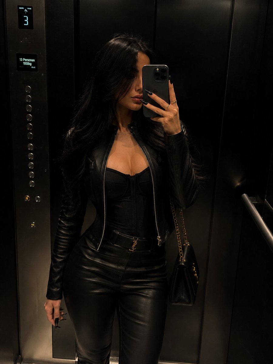 MistressVantaX's tweet photo. Keine Zahlung. Kein Respekt. Kein Zugang. Ich bin nicht billig. Du bist nur pleite 🥱
#Herrin #findom #goddes #femdom https://t.co/jxscdTJaqj