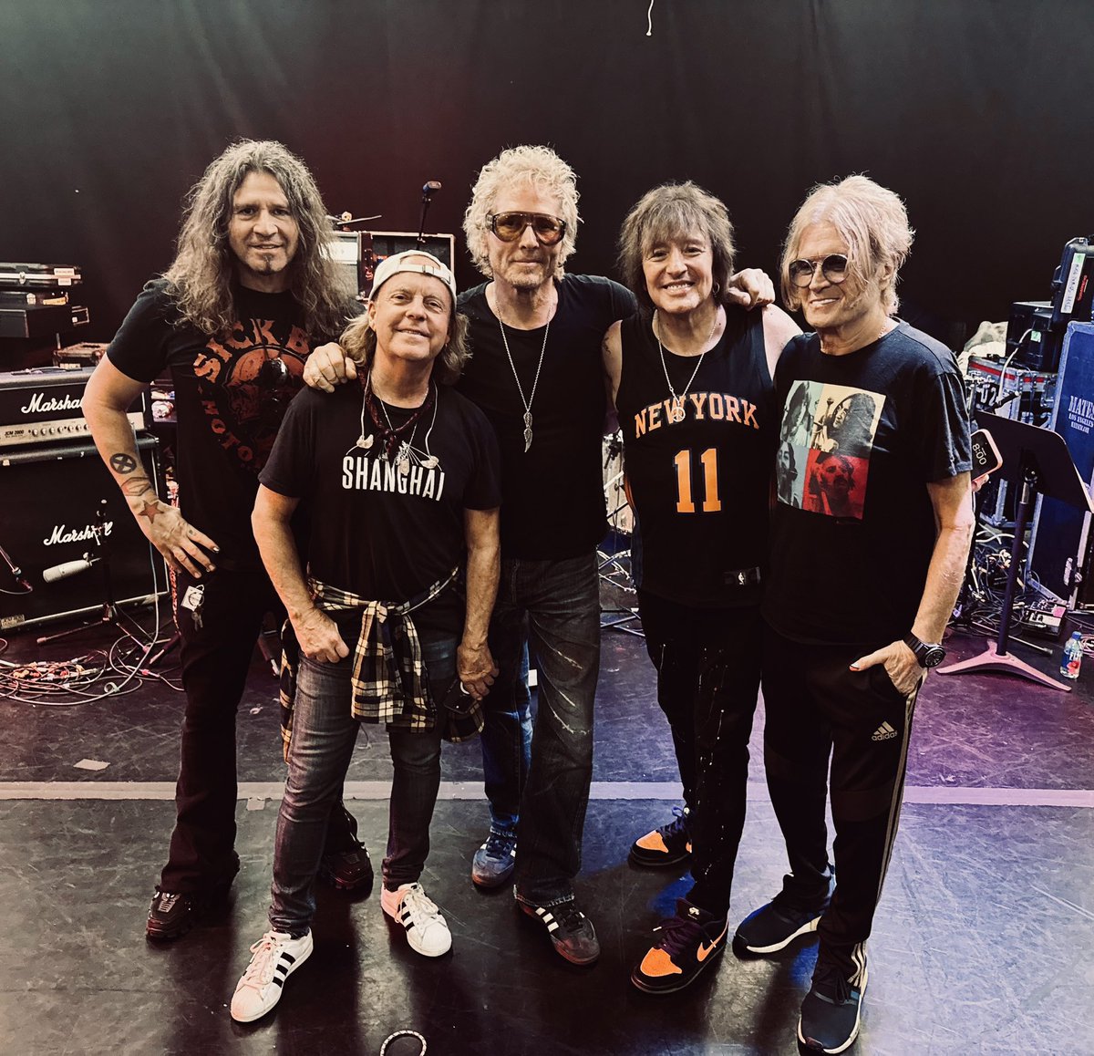 JackBlades's tweet photo. Kings of Chaos will soon be rockin’ the stage at the Agua Caliente Resort Casino!!

Come join my buddies @TheRealPhilX @mattsorum @TheRealSambora @glenn_hughes and some other special guests TONIGHT in Rancho Mirage, California! https://t.co/CL0QKAGhus