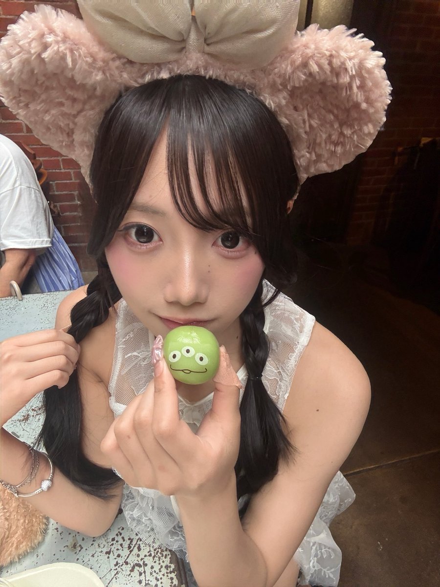 moonelu__'s tweet photo. リトルグリーンマンはカスタード味が好き
いつも裏側の色見て選んでる https://t.co/kQAliKNq5Y