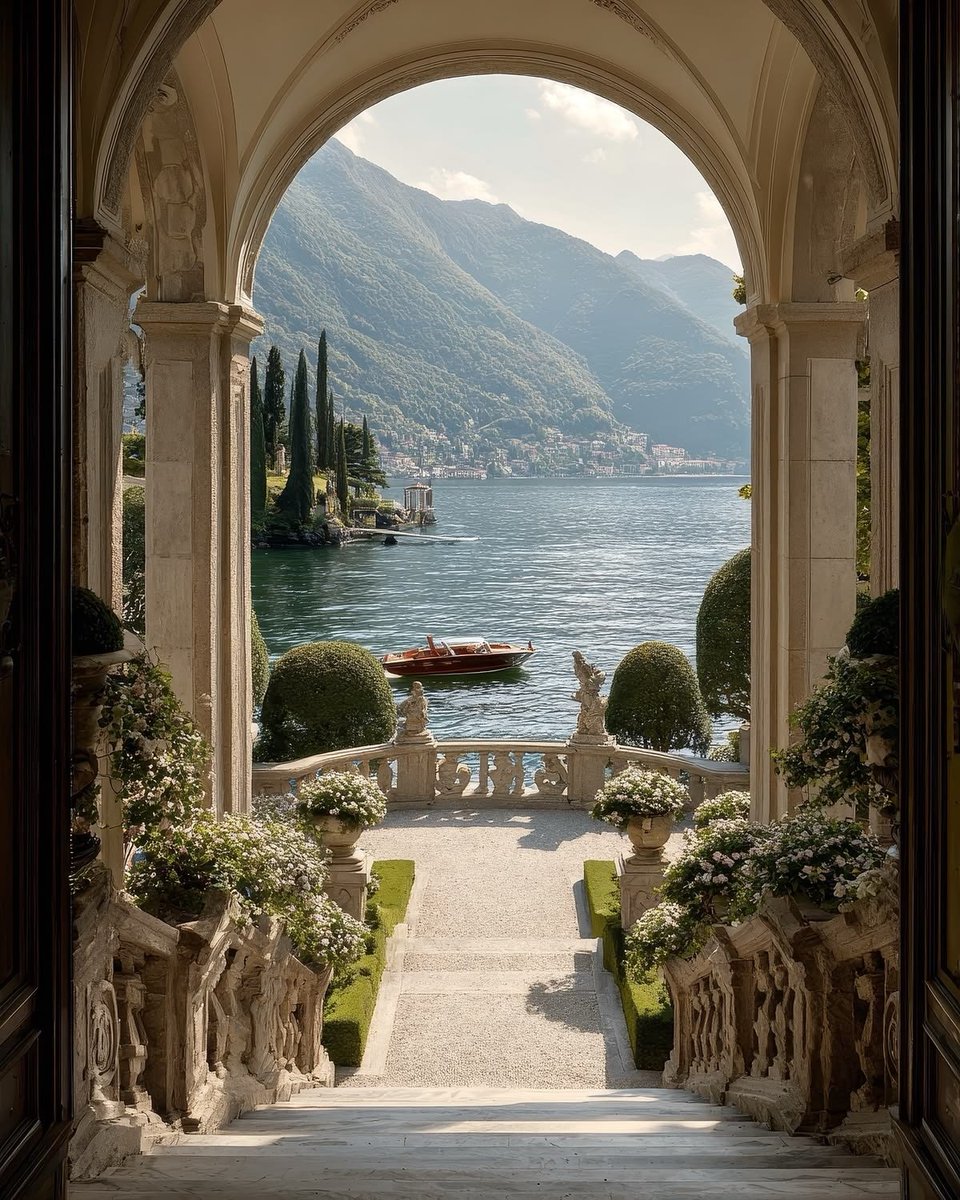 purelivn's tweet photo. Lake Como, Italy https://t.co/DkcvFZ5CDP