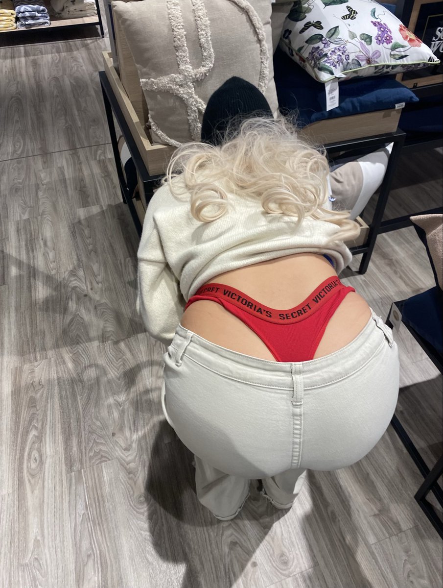 suavesplash69's tweet photo. a good whaletail is always public https://t.co/XH8yxyI0zn