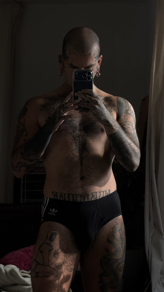noxferatu_'s tweet photo. The body is bodying https://t.co/P6rCPs2EMj