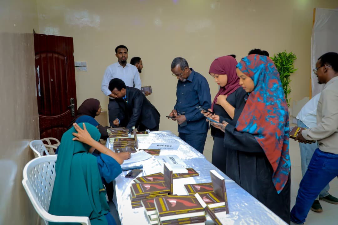 HoehneVirgil's tweet photo. The launch of the Somali version of my book "Between Somaliland and Puntland" (2015) with a new foreword, called "Muranka Xuduudaha" (2026) happened in a very nice way in Lasanod today, thanks to Faatix Cabdiraxmaan and his team! Aad ayaad u mahadsan tahay. https://t.co/tMbyYhWyIX