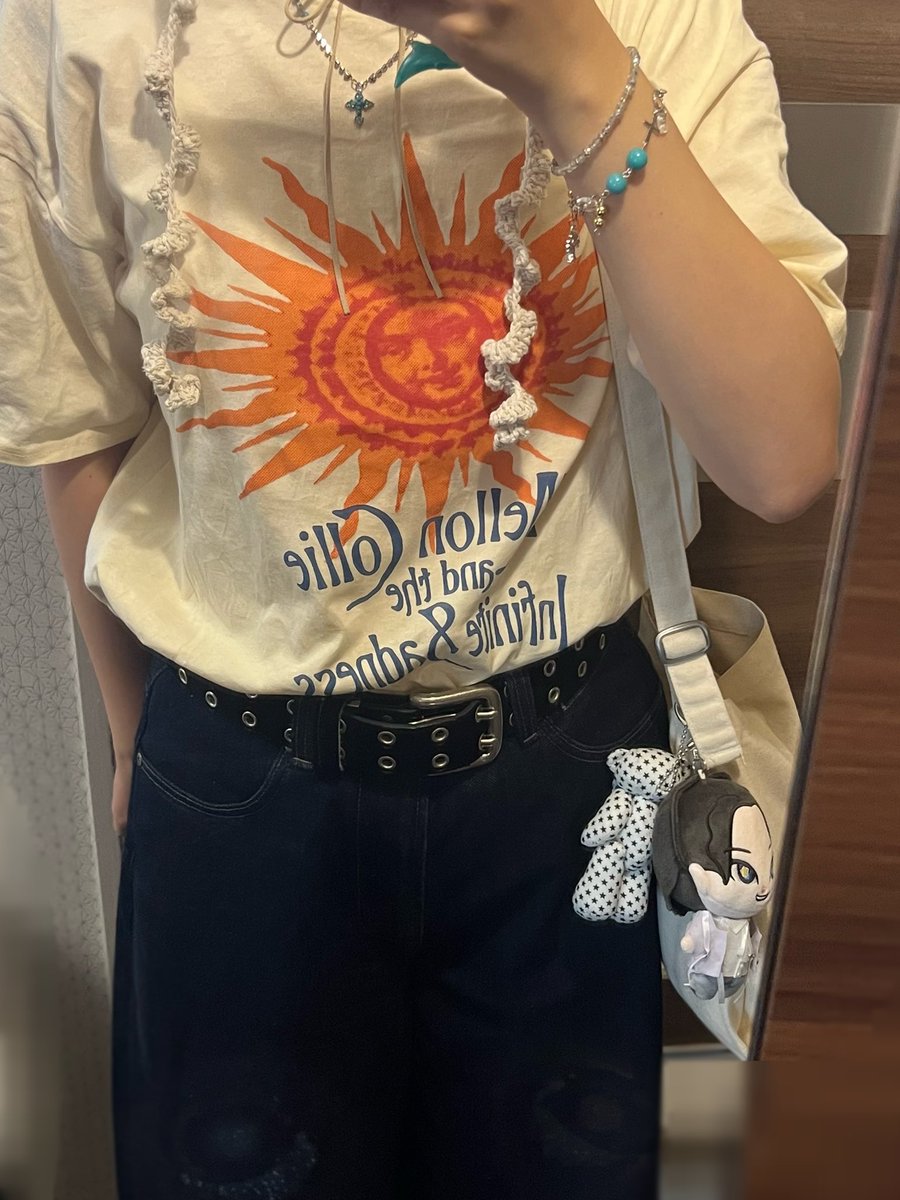 til_dp3's tweet photo. 念願のウルシーTシャツでラブ狂ってみたり、太陽にほえてみたりしました！
ライブほんとにほんとに楽しかった！❤️‍🔥

#遊泳区ビジュアル試験 https://t.co/9TvK6x4D4d