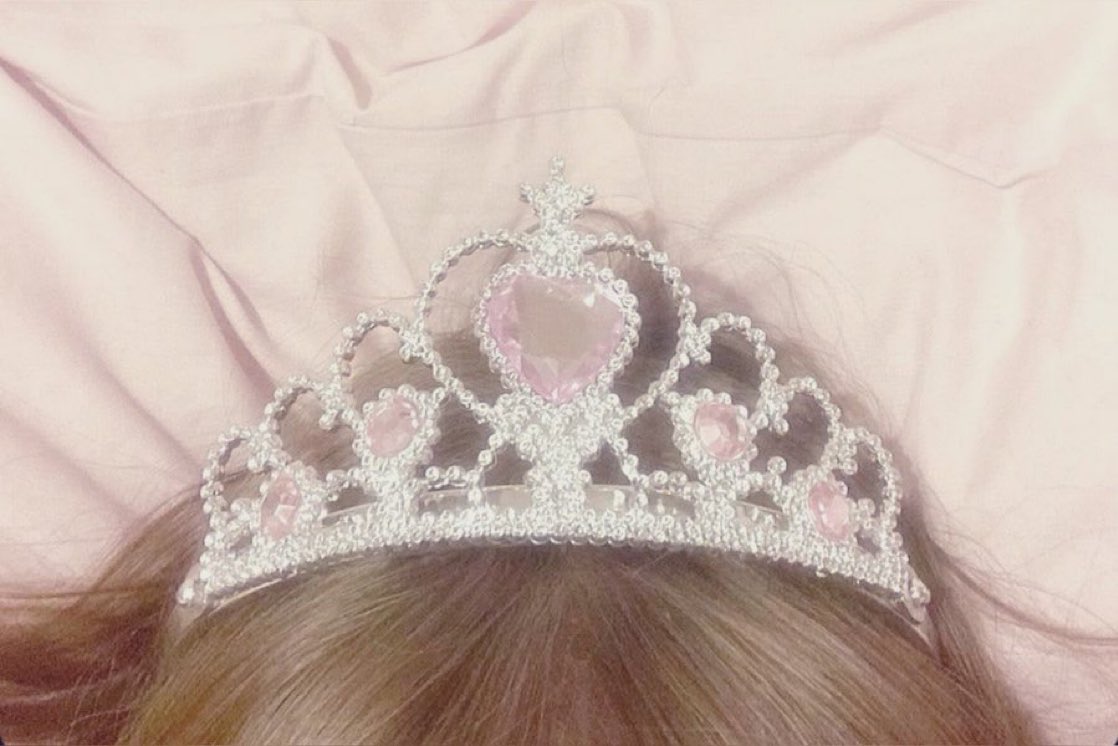 Spooklooo's tweet photo. Princess ✨🩷 https://t.co/c6q2geNCzg