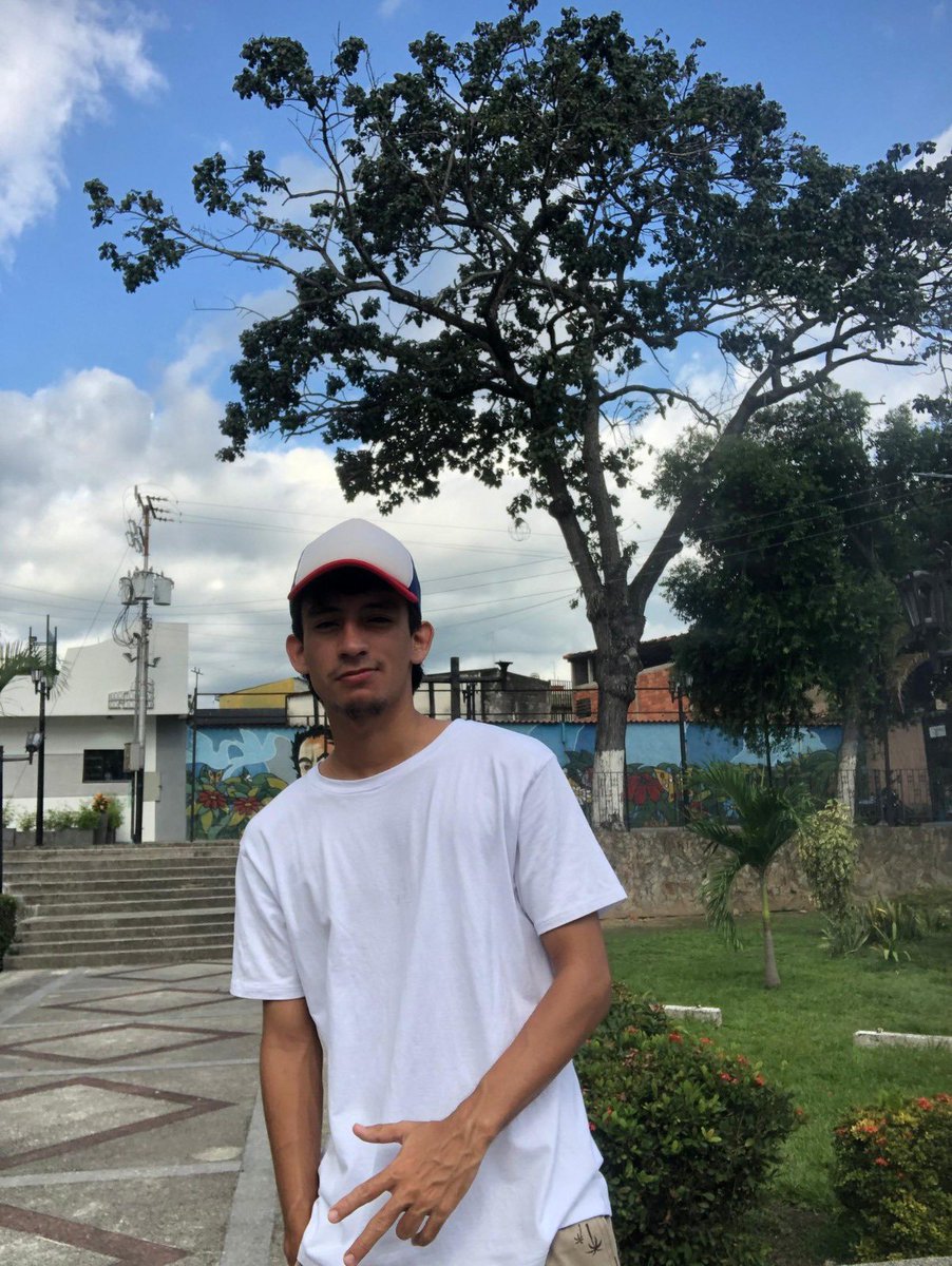 west_rhlm's tweet photo. 👺. https://t.co/qA1T7h50MT