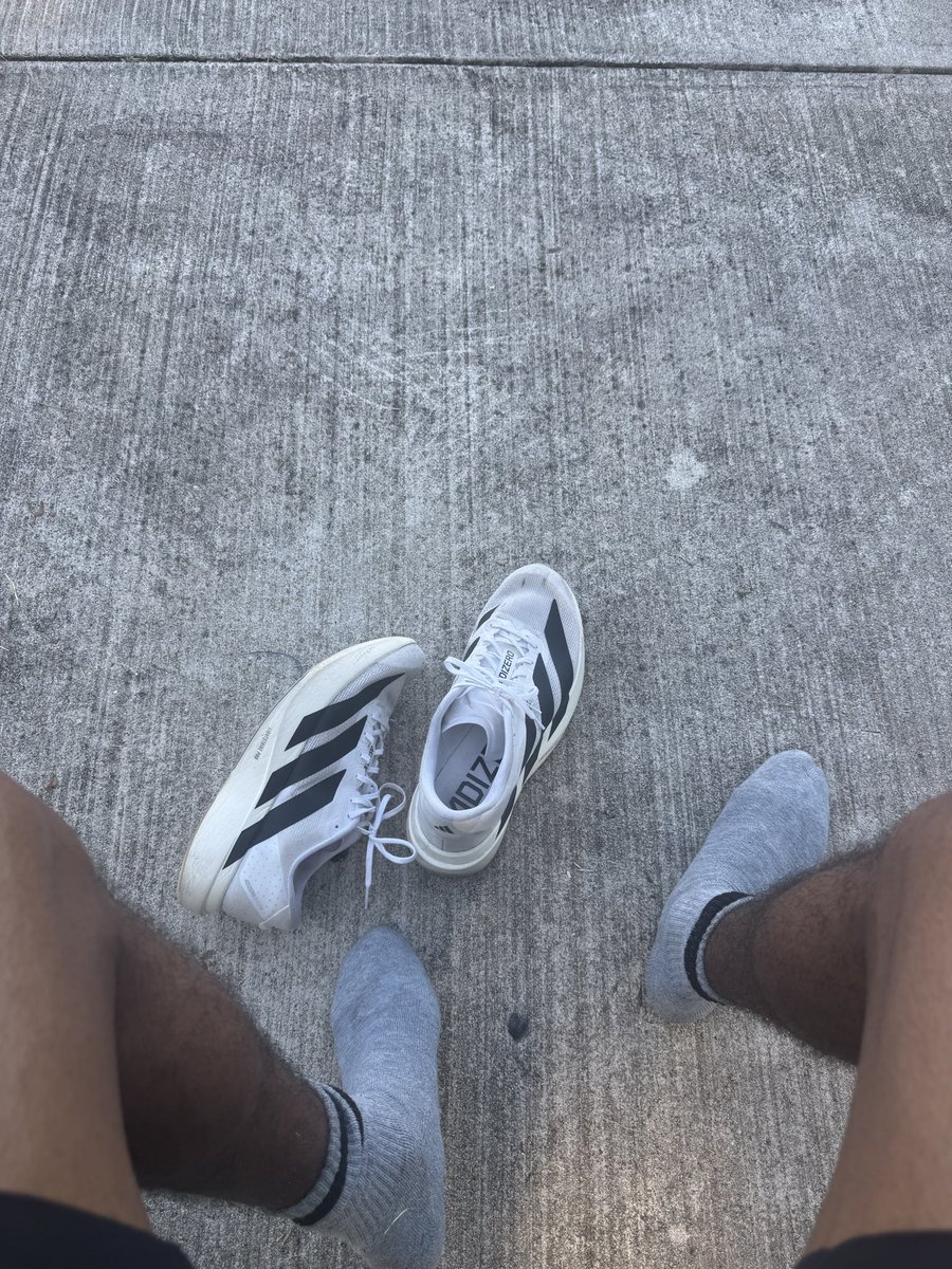 VIAPRETTYDEEDS's tweet photo. #running #adizero https://t.co/aSKAvYsnL5
