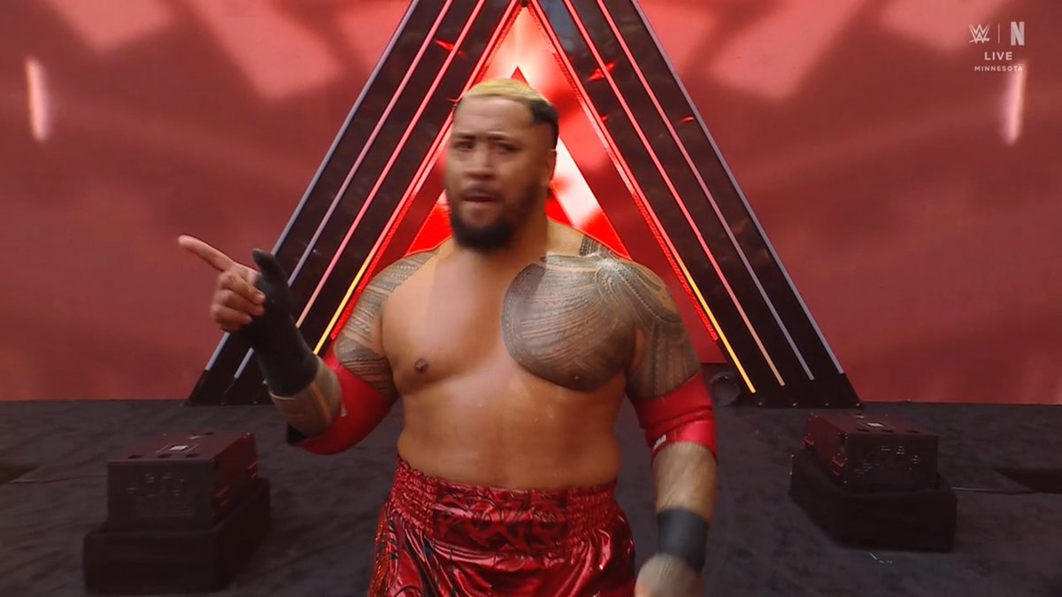 EliteClubS0B's tweet photo. “PEW! PEW! PEW!”

LMFAOOOO I LOVE SOLO 😭

#SummerSlam https://t.co/2BPSEAyW9o