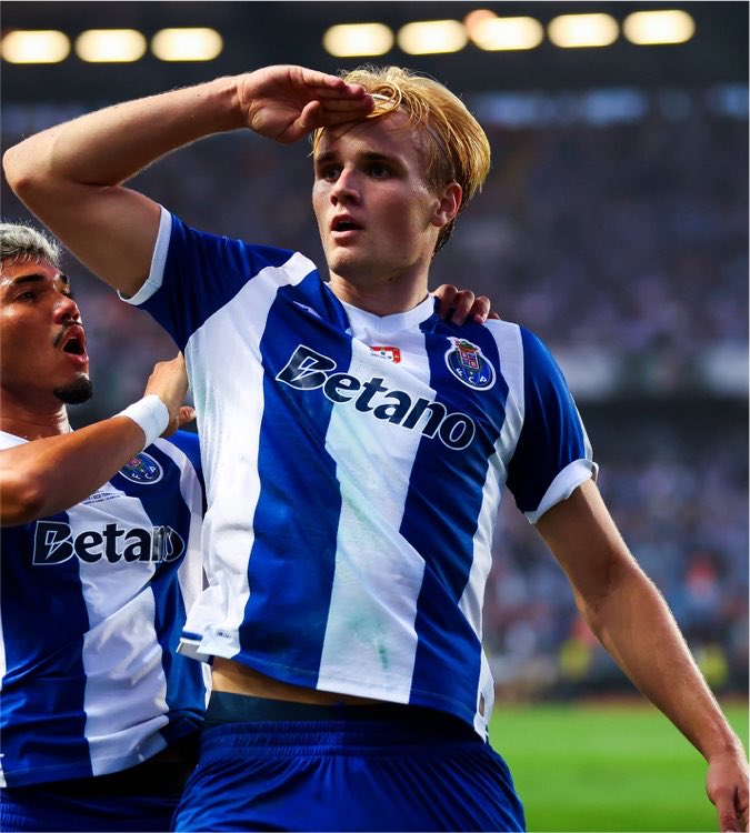 desarme_tatico's tweet photo. Victor Froholdt:

“As pessoas falam de dar o próximo passo, mas para mim o FC Porto é um clube enorme. Estou focado já no próximo jogo, para o campeonato”. https://t.co/4tw4wi0uYo