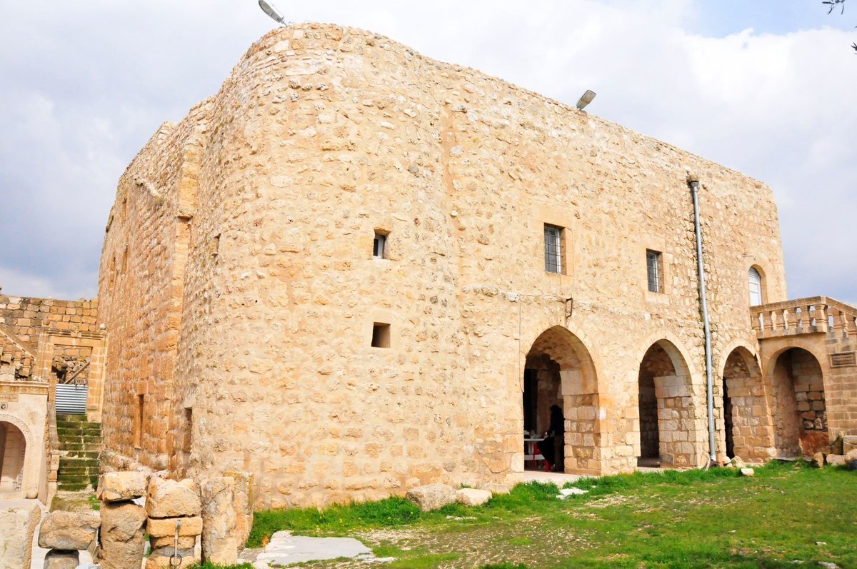 TryinPhilotheus's tweet photo. #SaintFact of the Day, no. 3
Today Copts commemorate St Dometius of Persia, a monk who was martyred under Julian the Apostate. Few know, however, that he's the same as Mor Dimet, the patron saint of one of the oldest Syriac churches, located in Midyat
https://t.co/YhXoHRVAPb https://t.co/ECH62lcDrp