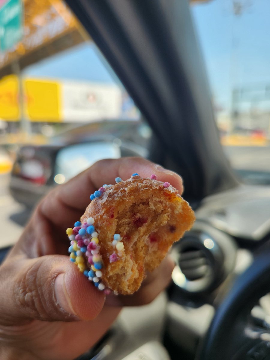 El_inge_Esteban's tweet photo. #Timhorton 😋
❤️🤍 https://t.co/Ss2m0vEnqu