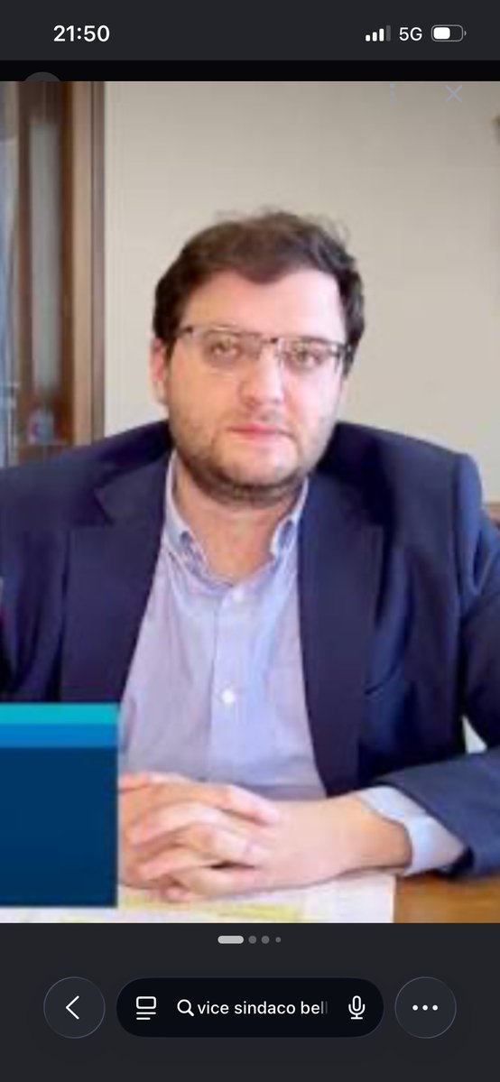 think_im_dumb's tweet photo. galera fui aqui de boas na festa da minha cidade e juro q aconteceu isso
eu: aquele dali é o prefeito?
minha mãe: MEU PREFEITOOOOO
eu: aquele é o Dwight de the office?
minha mãe (q sabe quem é pq de mim): se acabou de rir
amg da mãe: é o vice prefeito
dwight             vice: https://t.co/fNjiaIz4em