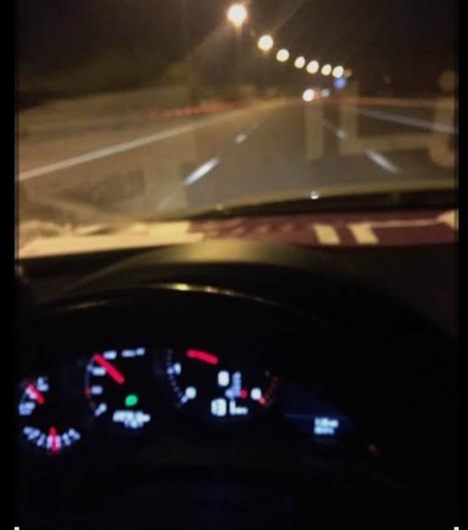 falllllj's tweet photo. أُعاتبُ طَيفَهُ إنْ لَم يزُرْنِي
لَعَلَّ الطَّيفَ أَوعَى للعِتابِ! https://t.co/5zBXxCGBSp