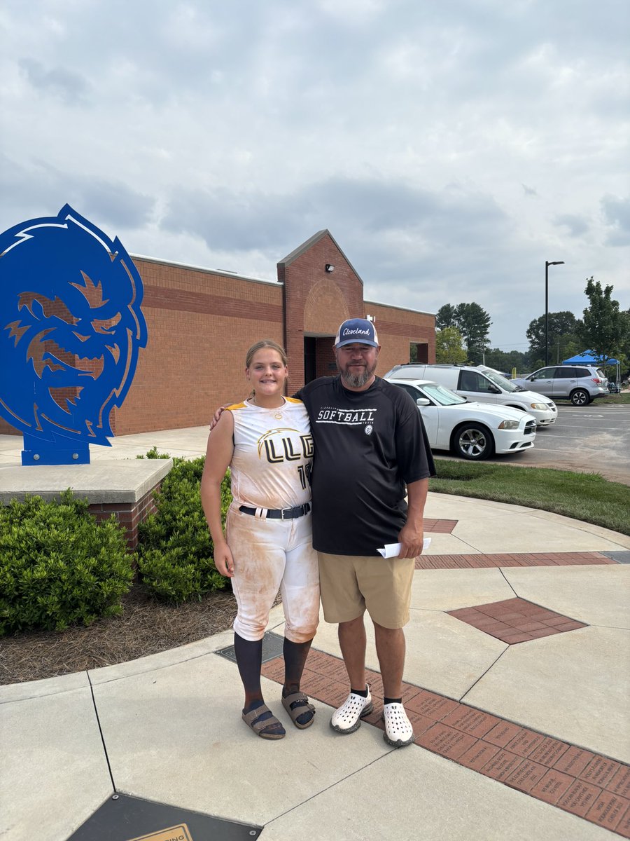 EmmaSwink2029's tweet photo. I had an amazing experience at 3d athletics showcase hosted by Cleveland community college. I’m very grateful the coach let us see some of the facilities the school has to offer!! 

@cccyetis 
@Org_LLG 
@SmithLLG 
#Clevelandcommunitycollege
#llgsmith #allgoldallgrind
#lightitup https://t.co/WFwNngYWFl