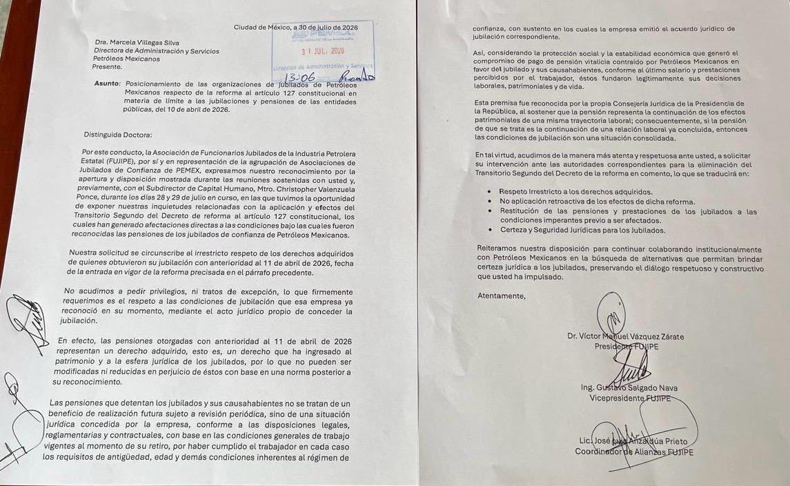 jubiladosPemex's tweet photo. Las organizaciones de jubilados de Petróleos Mexicanos enviamos un posicionamiento formal a la Dra. Marcela Villegas Silva, Directora de Administración y Servicios de PEMEX, con el propósito de solicitar que las medidas derivadas de la reforma al artículo 127 constitucional respeten plenamente los derechos adquiridos de las y los jubilados.

En la misiva reconocemos la apertura al diálogo mostrada por la empresa durante las reuniones sostenidas los días 28 y 29 de julio, y reiteramos que nuestra participación busca construir soluciones con respeto y responsabilidad institucional.

El documento plantea cuatro puntos fundamentales:
✅ Respeto irrestricto a los derechos adquiridos.
✅ No aplicación retroactiva de la reforma en perjuicio de las personas jubiladas.
✅ Restitución de las pensiones y prestaciones a las condiciones vigentes antes de la afectación.
✅ Garantías de certeza y seguridad jurídica para todas y todos los jubilados.

Reafirmamos nuestra disposición para continuar el diálogo institucional con PEMEX, convencidos de que la protección de los derechos de quienes dedicaron su vida al servicio de la empresa debe ser el principio que guíe cualquier solución.

#NiUnPasoAtrás #DerechosAdquiridos #CertezaJurídica #MiPensiónEsGanada #PensionesDignas #AlianzaNacionalDeJubilados