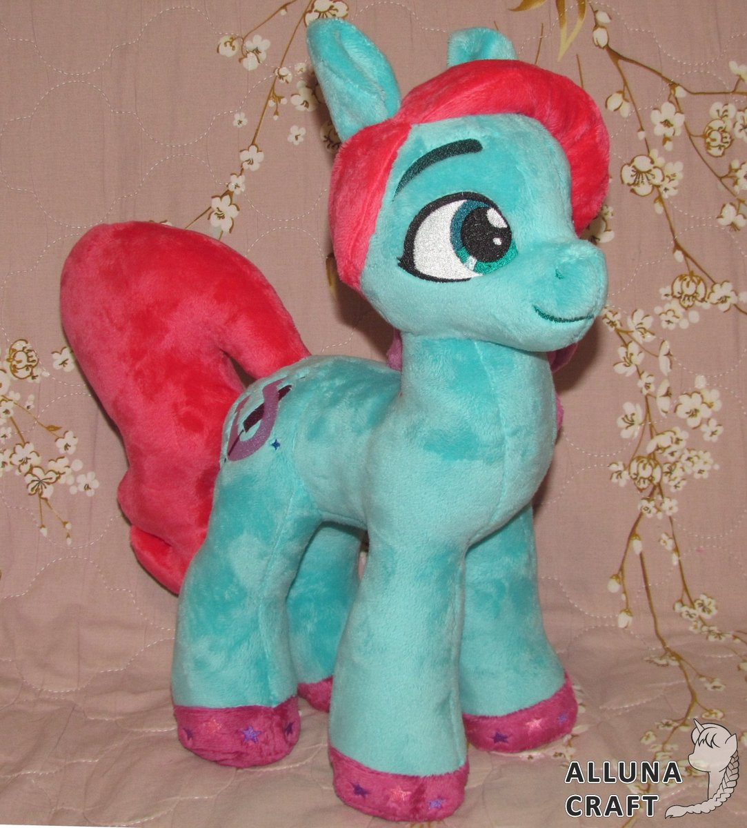 AllunaCraft's tweet photo. Jazz Hooves
Commission ^^
#mlp #mlpplush #pony #ponyplush #plushtoy #plushie #cutie #mylittlepony #plush #furry #MLP #MLPFiM #Brony #mlpgen5 #g5 https://t.co/WJfajWN6zh