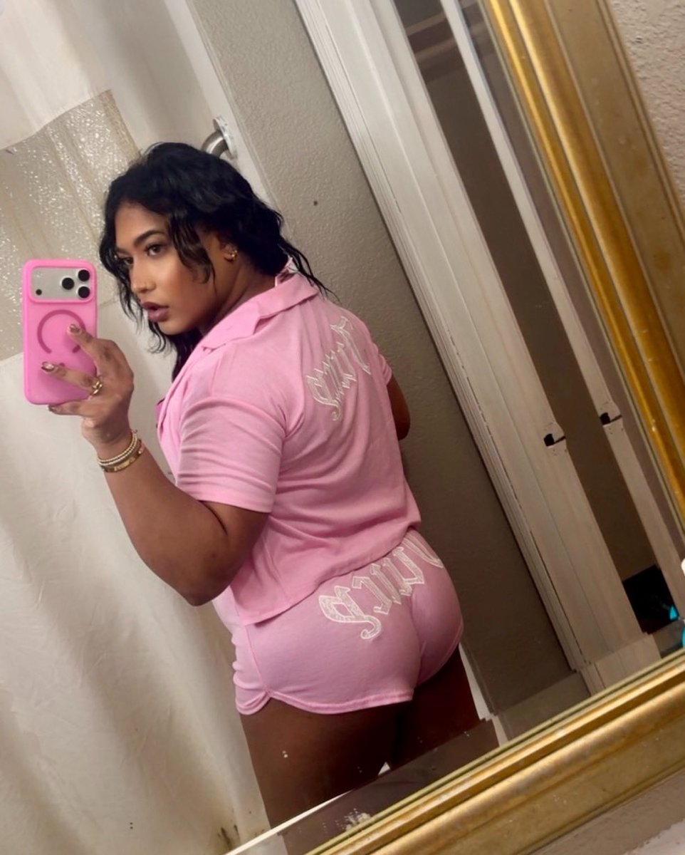 chanelphatass's tweet photo. Juicy 🍑 💗 https://t.co/qKgIAS1Qfj