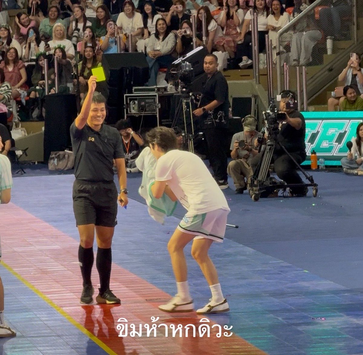Khimintheclouds's tweet photo. ไปอย่างหงส์ ลงอย่างสวย (ก้มไหว้กรรมการ)

TFO DMD SPORTSDAY 26
#เติ้ลเฟิร์สวันสนามนี้มีรัก
#DMDSportsDay2026 https://t.co/UZLRjAQrlG