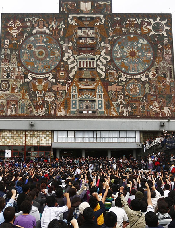 JohnMAckerman's tweet photo. "Cuidarnos en comunidad"

Fady Estrada López, de @filos_unam , escribe un profundo texto sobre cómo transformar el dolor en una oportunidad para construir una universidad donde nadie tenga que enfrentar sus problemas en soledad.

El cuidado no comienza cuando ocurre una crisis, sino mucho antes: en la escucha, la empatía y el acompañamiento mutuo.

Un escrito en memoria de Jesús Israel Hernández Chávez y Jorge González Rafael.

Léelo en el siguiente link

https://t.co/JHwc2OjrcQ