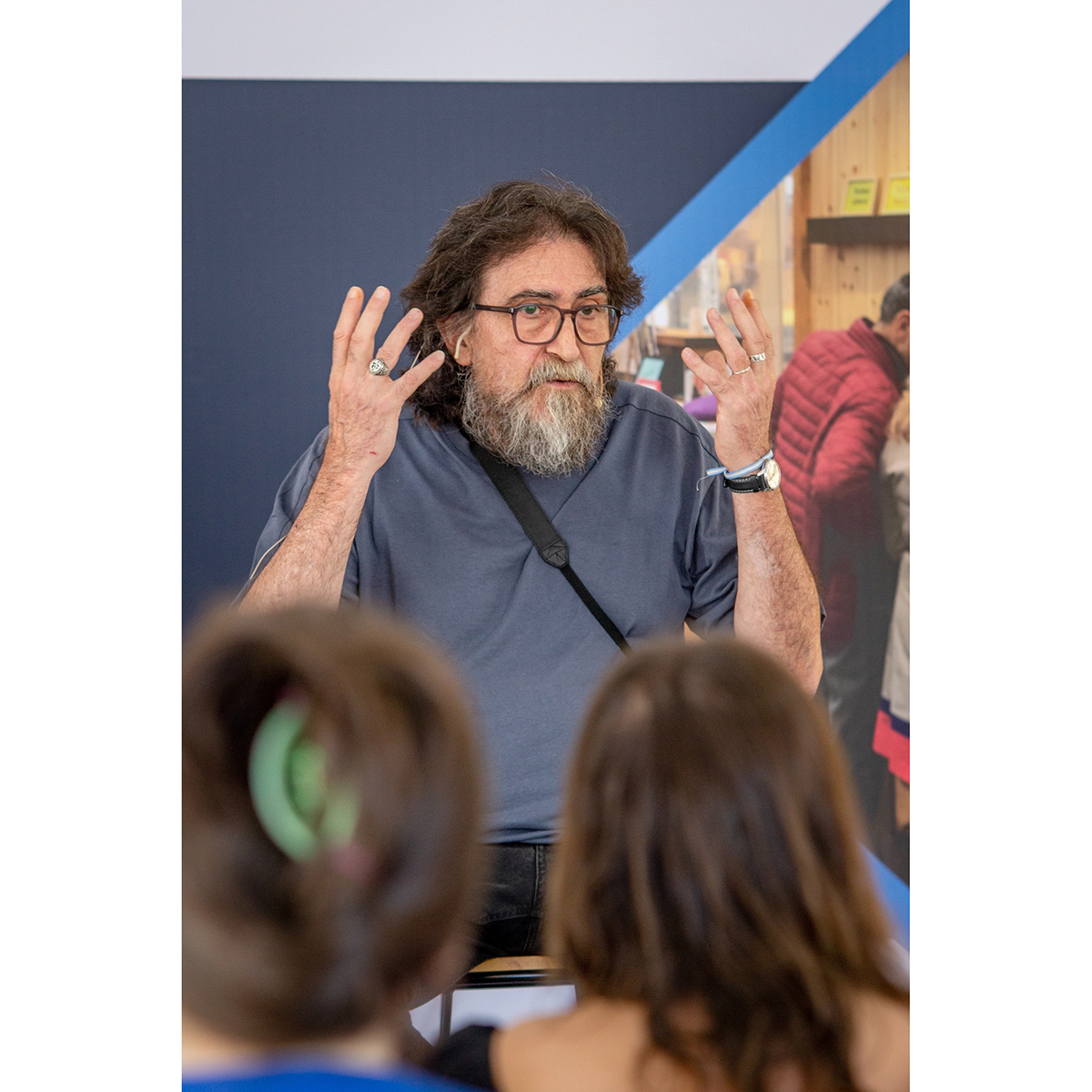 TonyVacas's tweet photo. Ponencia sobre Estética Fotográfica, un pequeño granito de arena para el proyecto ES-FACTORY POPUP -Amósalle ao mundo a Economía Social-
Fotografía de: Juancho Everman
#fotografia #fotografiasocial #fotodocumental #ddhh https://t.co/AV7rkSUXby