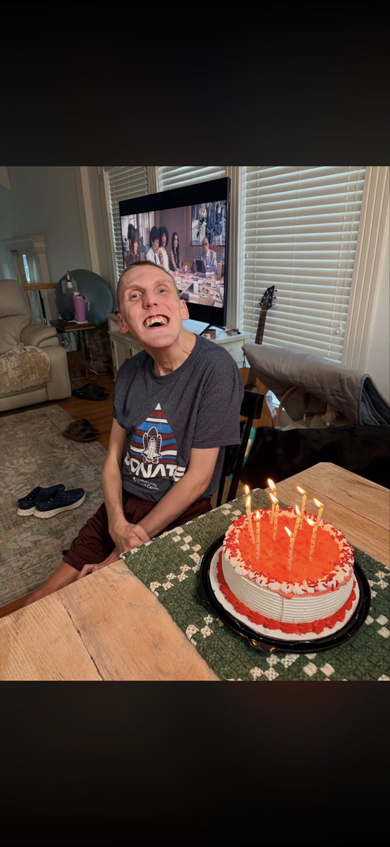 PaitynMatthews's tweet photo. Happy 26th Birthday Trenton I hope you have a Great Day Love you 🎂🥳🎁🎊 https://t.co/Jycg0OKMPS
