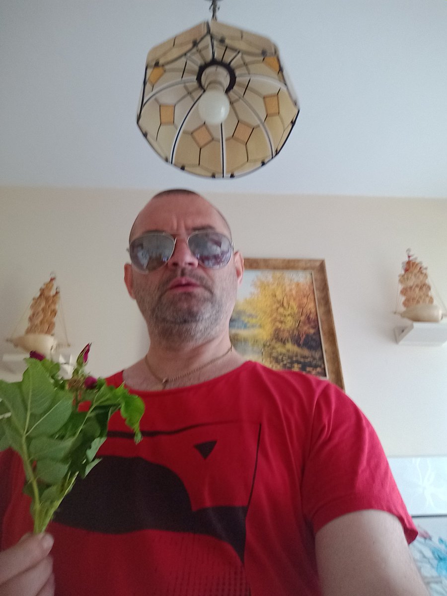 Rafa11314267's tweet photo. @sofi_reyes1 Yes my łady. Ofcors. 👍🤗💋🌹👋👻🤭😘 https://t.co/JB3TETr8z5