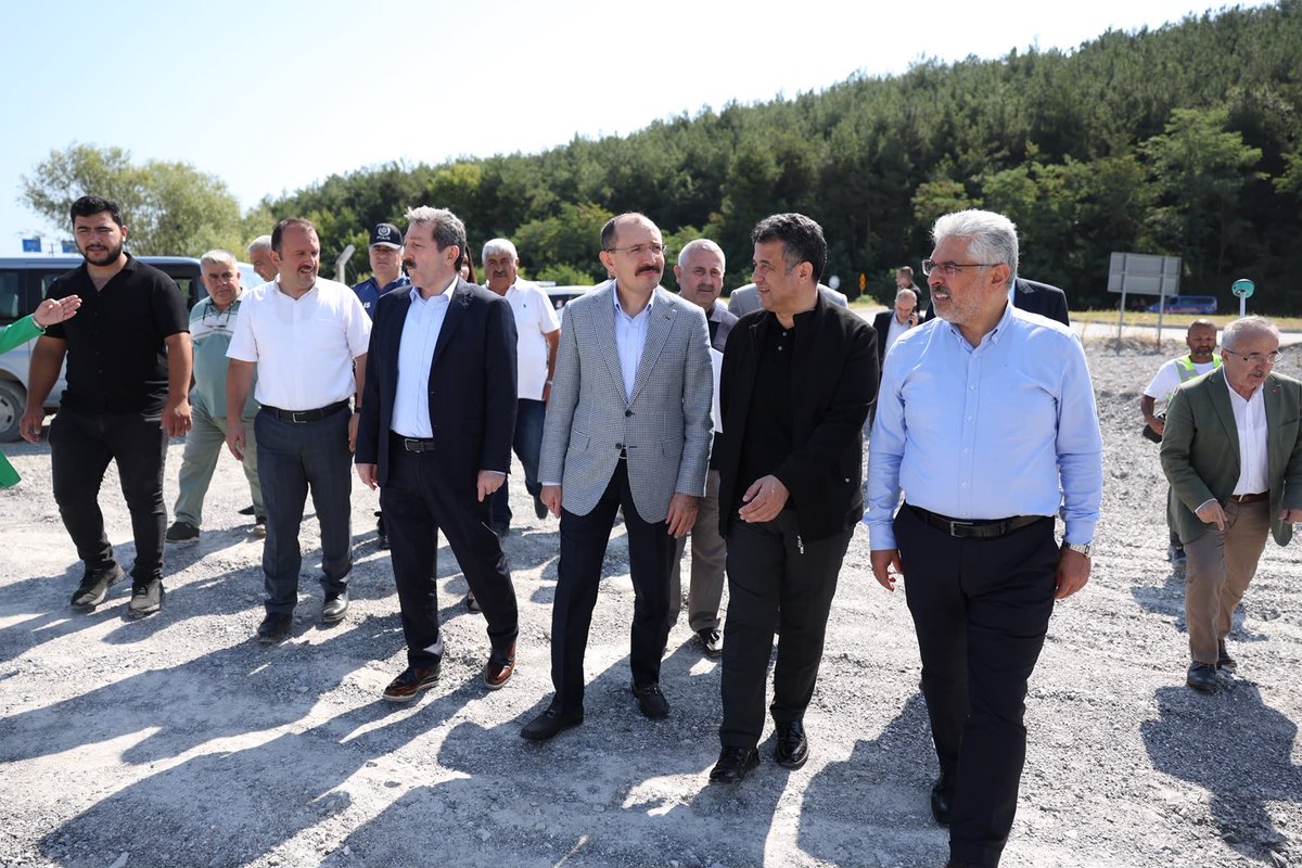 halitdoganbsk's tweet photo. 📍Tekkeköy Devlet Hastanesi
📍Samsun Yeni OSB
📍SASKİ Atık Su Arıtma Çamuru Tesisi
📍Bölge Adliye Mahkemesi Yeni Hizmet Binası
📍Atakum Devlet Hastanesi
📍Mustafa Demir Şehir Kütüphanesi
📍Yakakent Su Ürünleri İşleme İhtisas OSB
📍Alaçam-Yakakent Devlet Hastanesi 
📍Bafra Sera OSB
📍YEDAŞ Genel Müdürlüğü 

TBMM Plan ve Bütçe Komisyonu Başkanımız, Milletvekilimiz Sn. Mehmet Muş, Milletvekilimiz Sn. Orhan Kırcalı, Milletvekilimiz Sn. Ersan Aksu, Valimiz Sn. Orhan Tavlı, İl Başkanımız Sn. Mehmet Köse ve protokol üyelerimizle birlikte şehrimizde devam eden bir dizi yatırımı yerinde inceledik.

Bölgenin üretim merkezi Samsun’umuz yatırımlarla büyümeye devam ediyor!