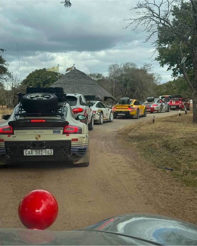 Gary161718's tweet photo. Epic Day Masvingo eZimbabwe 
Please smile and wave if you see them 😊 https://t.co/kyP9RC1lnA