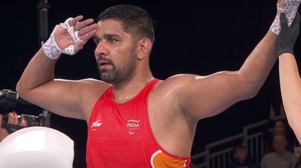 TheKhelIndia's tweet photo. NARENDER BERWAL WINS THE SILVER MEDAL FOR INDIA IN MEN’S +90KG 🥈

- 10th Boxing Medal for India at CWG 2026! https://t.co/5X8ITVDZA2