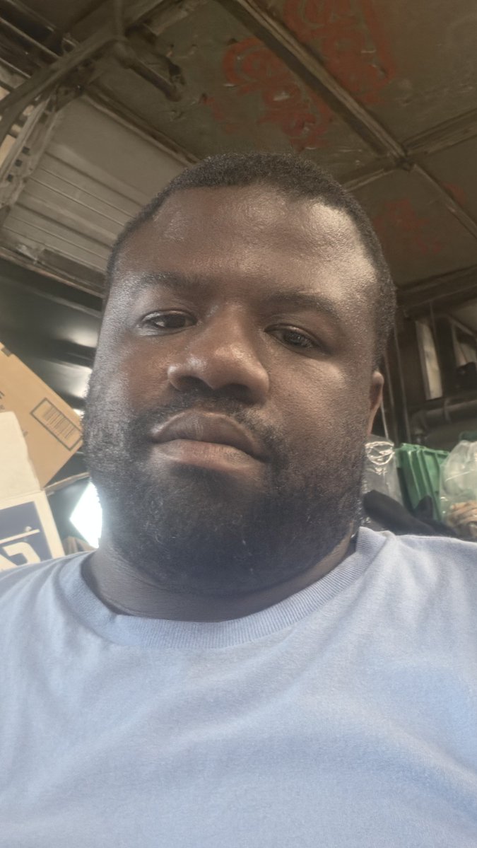 EddieRobersonJr's tweet photo. The Work Never stops https://t.co/qYadMr2Lnl