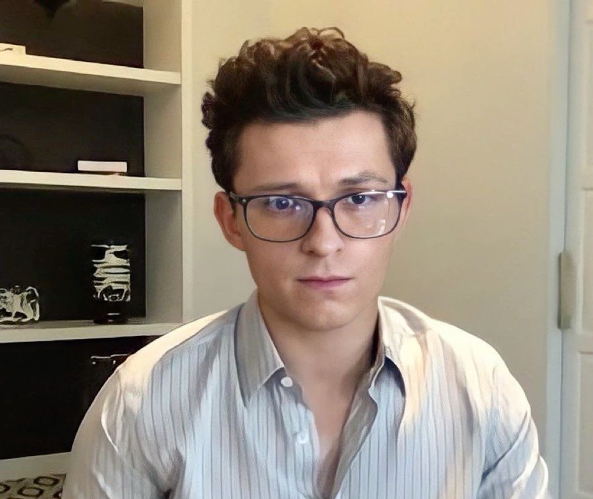 jadawadas's tweet photo. the concept of starting to feel attracted to Tom Holland only after seeing this movie… couldn’t be me https://t.co/GjXysTUTGB