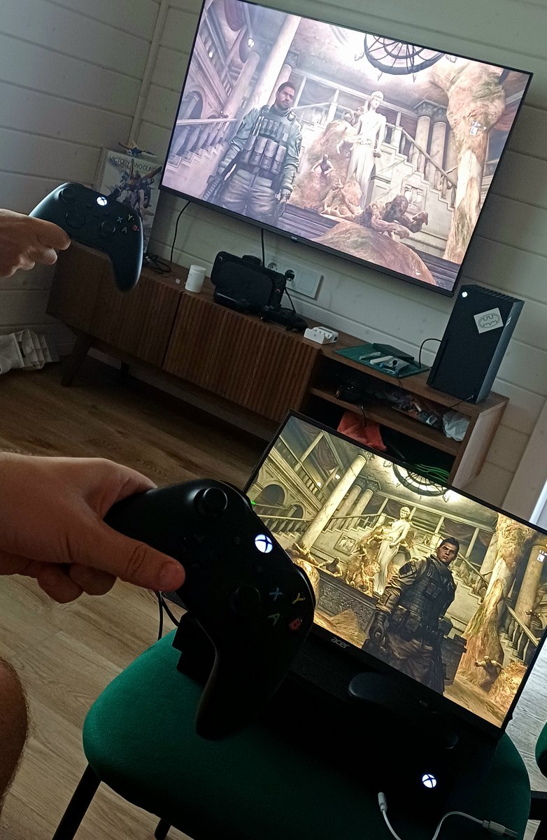 Dimas_KUZ's tweet photo. #ResidentEvil6 #RE6
#XBOXSeriesX #XBOXOneX
co-op with bro 👍 https://t.co/W4bfa1mgzM