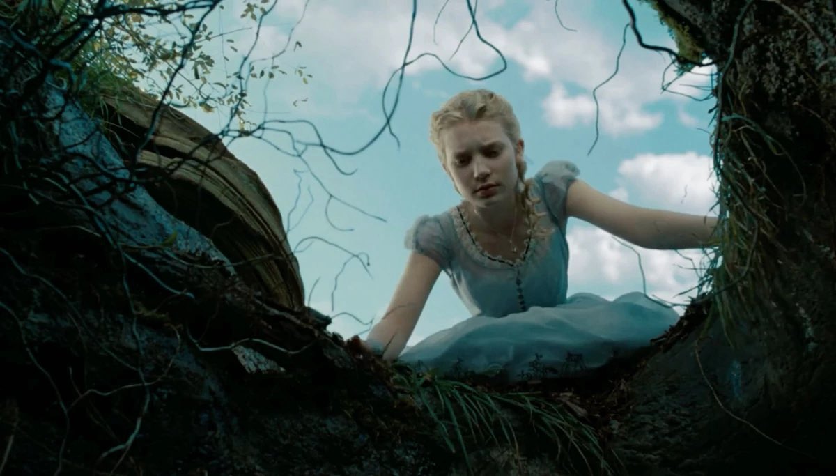 carrion333's tweet photo. top 4 comfort films

asteroid city 
the virgin suicides 
little miss sunshine
alice in wonderland https://t.co/AGuDPDCCRC