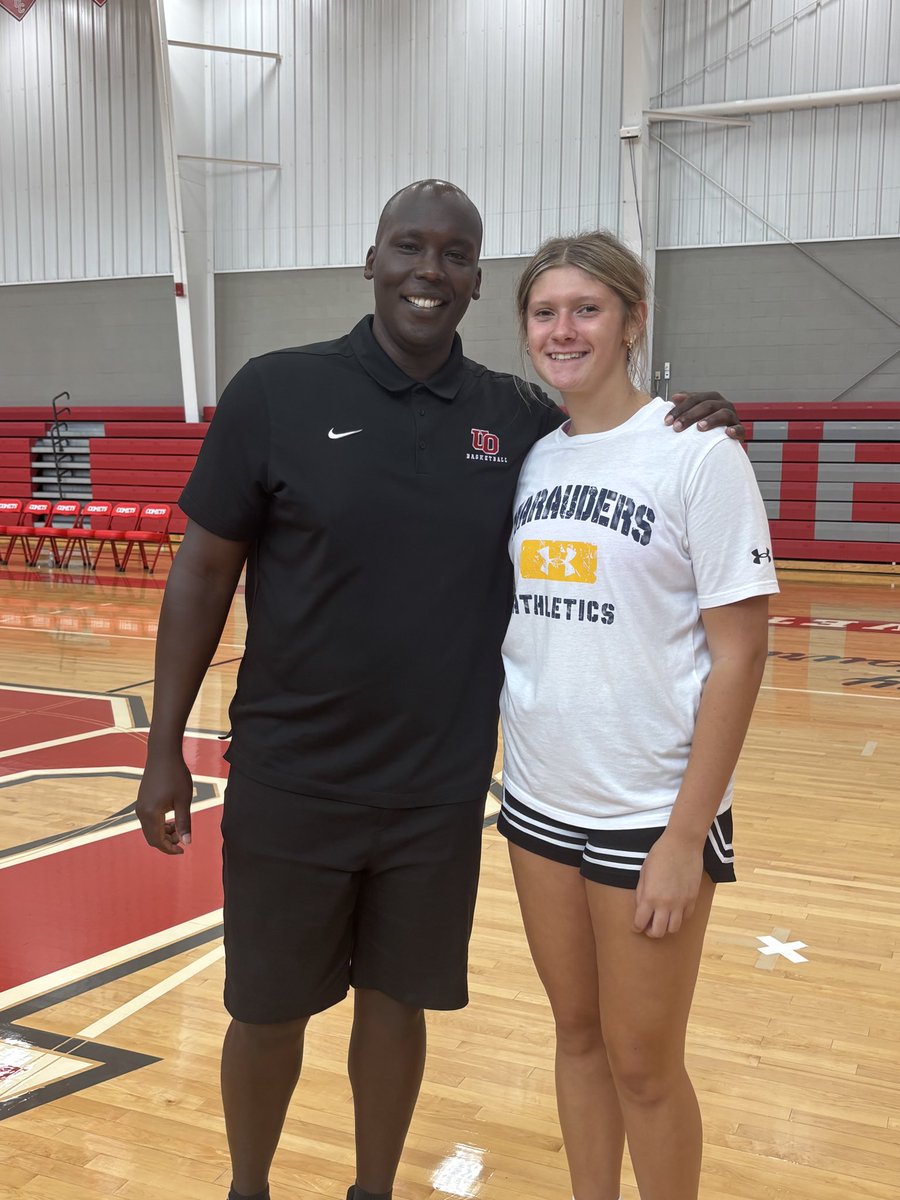 KortlynnLoynes's tweet photo. Had so much fun at @uolivetwbb elite camp with @CoachSabiiti &amp; @coachguentherOU 🔥 Loved getting the opportunity to compete and learn from your staff! https://t.co/8xKXdLOB4w