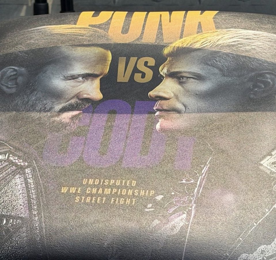 rollininmone's tweet photo. CODY VS PUNK IS GONNA BE A STREET FIGHT?????????? https://t.co/u0oniz5iLv